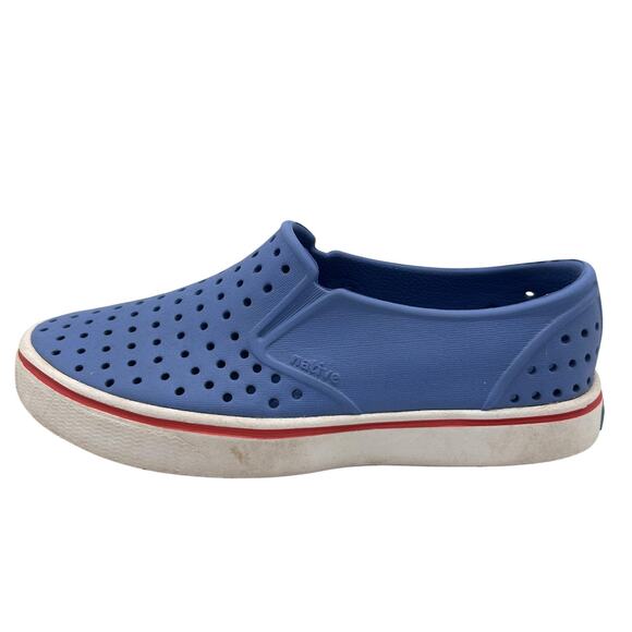 Native Shoes Kids Size J2 Blue Jefferson Slip On Water Shoes Lightweight Rubber - Picture 1 of 8